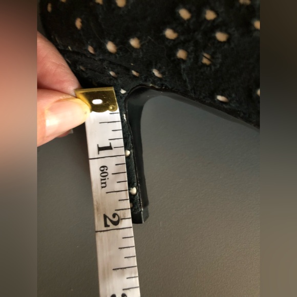 Eyelet Detail Colin Stuart Dress Kitten Heels - Picture 9 of 9